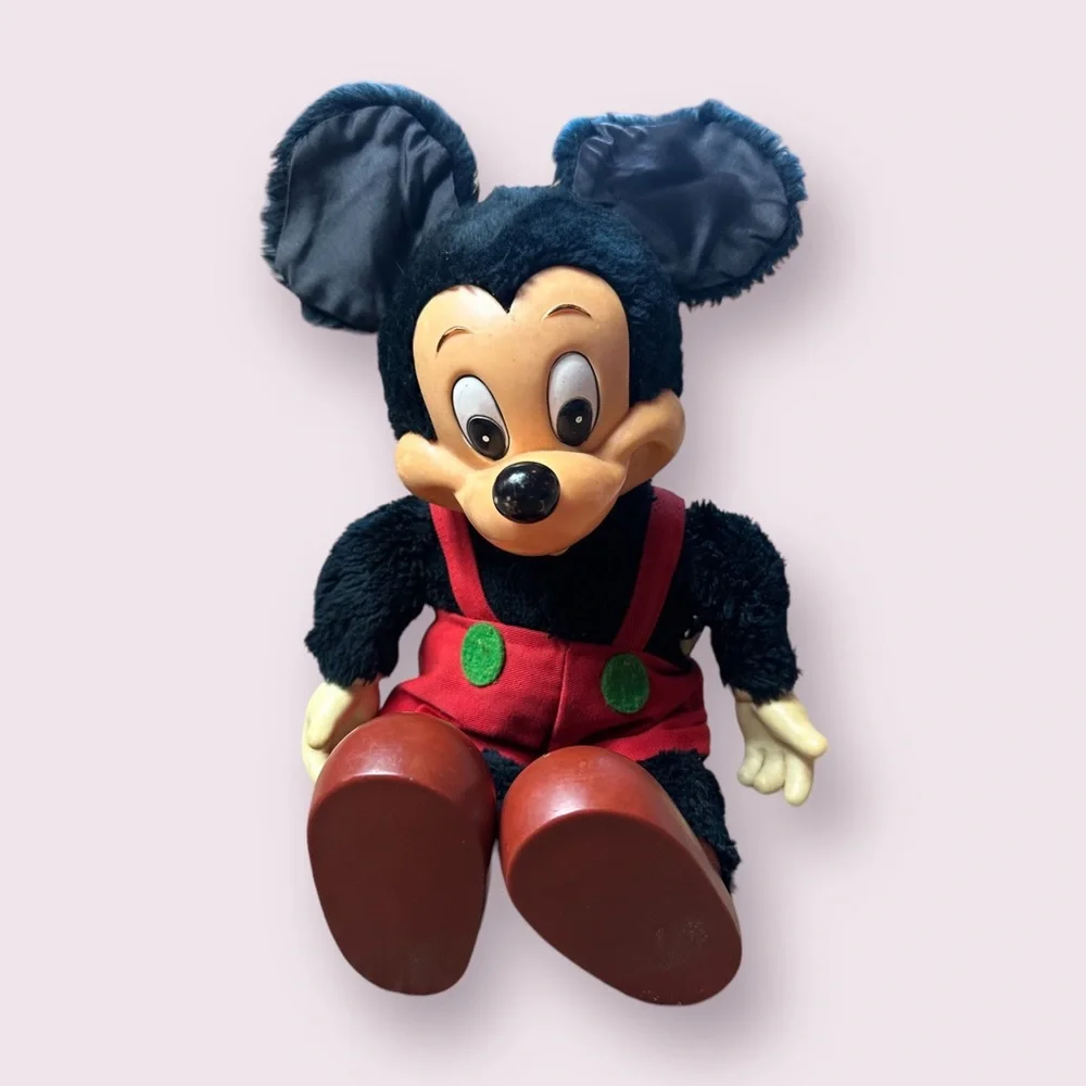 Vintage Disney Applause Mickey Mouse Christmas Plush Stuffed Animal Plastic Face